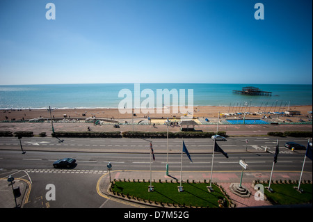 Bild von Darren Cool View of Brighton Seafront von hoch oben im Grand Hotel auf einer schönen Sommer Tag, Brighton, Sussex, UK Stockfoto