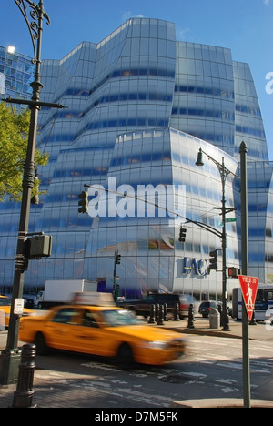 IAC Glas Bürogebäude, Hauptsitz, entworfen von Frank Gehry, Manhattan, New York. Stockfoto