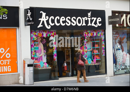 Zubehör für Ladengeschäft in Exeter Devon England UK Stockfoto