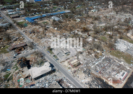 Luftaufnahme der zerstörten Häuser in der Nachmahd des Hurrikans Katrina 6. September 2005 in Gulfport, MS. Stockfoto