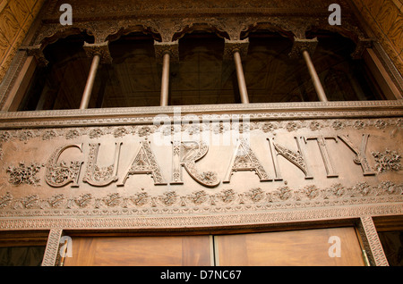 New York in Buffalo. Historic Guaranty Building (aka Prudential Building), National Historic Landmark. Blechschild Detail. Stockfoto