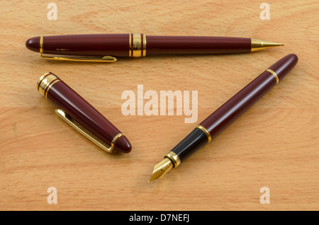 Füllfederhalter und Bleistift Set 02 Stockfoto