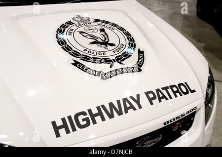 New South Wales Australien Polizei Abzeichen auf Autobahn-Streifenwagen Stockfoto