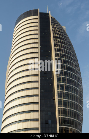 Haifa, Israel-6. November 2012 das Bürogebäude wurde gebaut in der Form des Segels Stockfoto