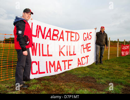 Southport, England 10. Mai 2013.  Camp Frack ein Wochenende Aktivität gegen Fracking & andere Energieformen Extreme 2. Die Veranstaltung organisiert von einem Bündnis aus lokaler und nationaler Anti-Fracking, Trades Union und Umweltgruppen einschließlich Kampagne gegen Klimawandel, REAF, RAFF, FFF, Merseyside gegen Fracking, Freunde der Erde & Gtr Manchester Assoc. der Gewerkschaft Räte, Frack ab.  Im September 2011 organisierte Gruppen Camp Frack (1) Protest gegen Pläne von Cuadrilla Resources für Shale Gas zu bohren. Stockfoto