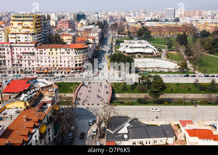 Tirana Innenstadt Übersicht mit Rinia Park und Taivani. Albanien Stockfoto