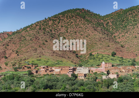 Marokko, Marrakesch - Ourika Tal, ein Berberdorf mit Moschee. Stockfoto