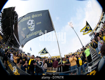 Columbus, OH, USA - 11. Mai 2013: Columbus Crew Fans warten, für die Major League Soccer match zwischen die Colorado Rapids und die Columbus Crew bei Columbus Crew Stadium in Columbus, OH, USA. Cal-Sport Media/Alamy Live-Nachrichten Stockfoto