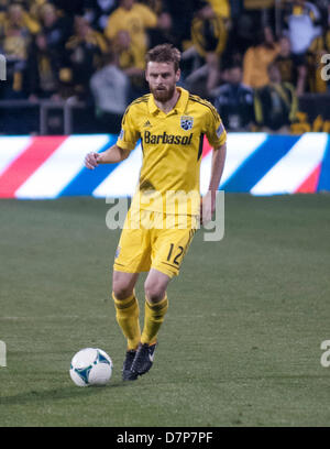 Columbus, Ohio. 11. Mai 2013. Eddie Gaven (12) von der Columbus Crew dribbelt in die Crew 0: 2-Niederlage nach Colorado. Brent Clark/Alamy Live-Nachrichten Stockfoto