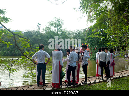 Hanoi, Vietnam - Schüler feiern Graduation Days Stockfoto