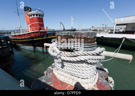 Dampf Schlepper HERCULES vertäut am Hyde Street Pier, Fishermans Wharf, San Francisco, Kalifornien, USA. Stockfoto