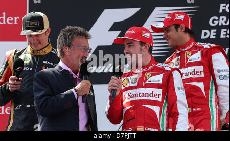 Montmelo, Spanien. 12. Mai 2013. (L-R) Kimi Räikkönen (FIN), Lotus F1 Team (2.), Eddie Jordan (IRL), Sieger Fernando Alonso (ESP), Scuderia Ferrari und Felipe Massa (BRA), Scuderia Ferrari auf dem Podium - Formel 1 World Championship 2013 - Runde 05 am Circuit de Catalunya, Barcelona, SpainDPA/Alamy Live News Stockfoto