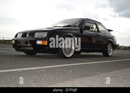 Ford Sierra RS Cosworth 1986 Schwarz geändert - 400 ps Mk1 1. Generation Stockfoto