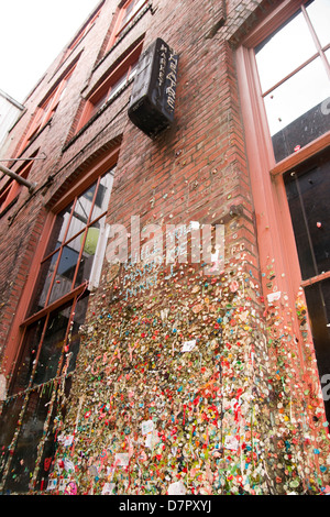 Gum-Reisen an der Wand im Maket Theater Post Alley Seattle WA Stockfoto