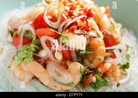 Thai Nudeln und Garnelen Salat Yum woonsen Stockfoto