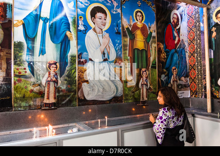 Gläubigen Mazar Ioannes koptischen Mausoleum Stockfoto