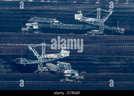 Die Loy Yang Kraftwerke offen geschnittenen Brown Coal Mine in Victoria, Australien. Stockfoto