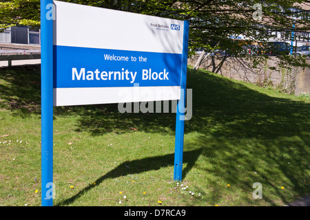 Willkommensschild der Geburtsabteilung im Royal Berkshire Hospital in Reading, England, GB, Großbritannien Stockfoto