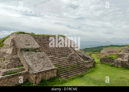 Archäologische Ruinen von Monte Alban, alte Hauptstadt der Zapotecs, Oaxaca, Mexiko Stockfoto