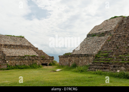 Archäologische Ruinen von Monte Alban, alte Hauptstadt der Zapotecs, Oaxaca, Mexiko Stockfoto