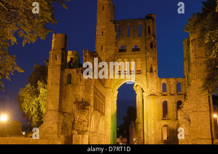 Kelso Abbey in der Abenddämmerung. Scottish Borders, Schottland. U.k. Stockfoto