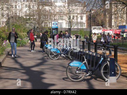 Fahrräder mieten in Speakers Corner Hyde Park London Stockfoto