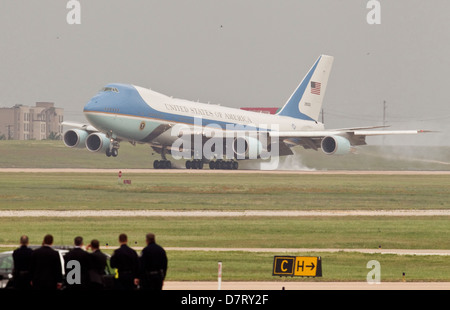 Air Force One, das offizielle Flugzeug des Präsidenten der Vereinigten Staaten, landet in Austin, Texas im Mai für einen offiziellen Besuch ab Stockfoto