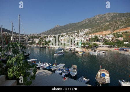 Ein Blick auf den Hafen in Kalkan, Türkei Stockfoto