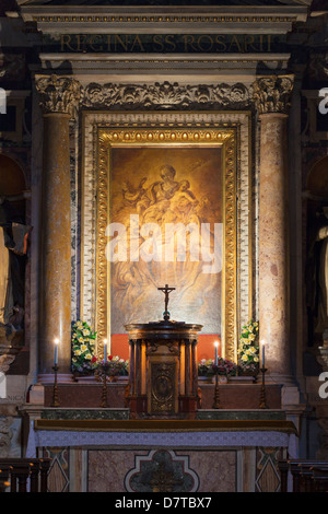 Der Altar der Capranica-Kapelle, Basilika der Heiligen Maria über Minerva, Santa Maria sopra Minerva, Rom, Italien Stockfoto