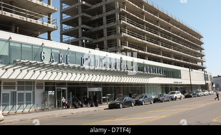 Die unvollendete Struktur der Llot Voyageur sitzt in Montreal, Quebec. Stockfoto