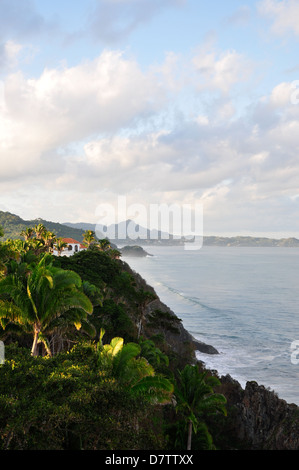 Wolken versammeln sich in den Himmel über dem Pazifischen Ozean in der Nähe von Puerto Vallarta, Mexiko. Stockfoto