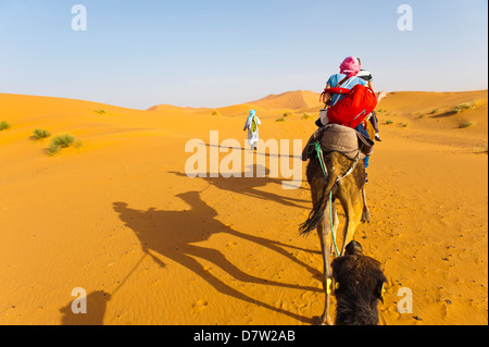 Erg Chebbi Wüste, Sahara Wüste in der Nähe von Merzouga, Marokko, Nordafrika Stockfoto