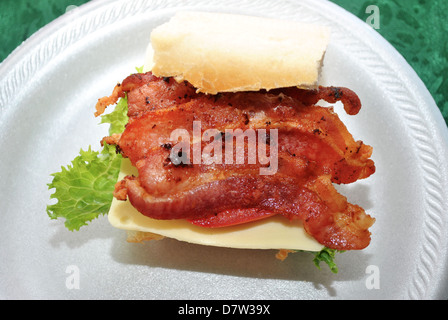 Speck, Salat und Tomaten-Sandwich Stockfoto