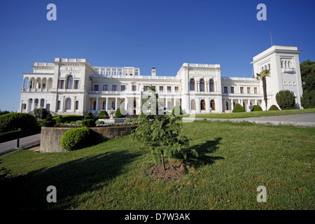 LIVADIA-Palast & Tanne YALTA Krim UKRAINE 7. Mai 2013 Stockfoto