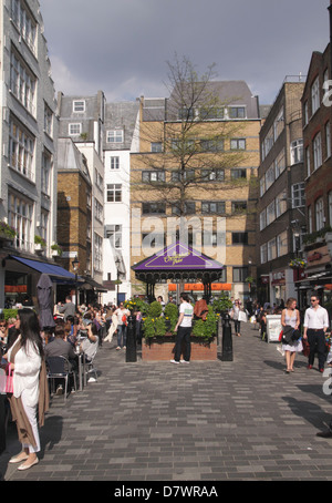 St. Christopher-Platz im Londoner West End Stockfoto