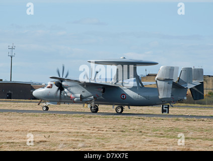 Französische Marine E - 2C Hawkeye engagiert im Vereinigten Königreich basierte Übung Joint Warrior April 2013.   SCO 9103 Stockfoto