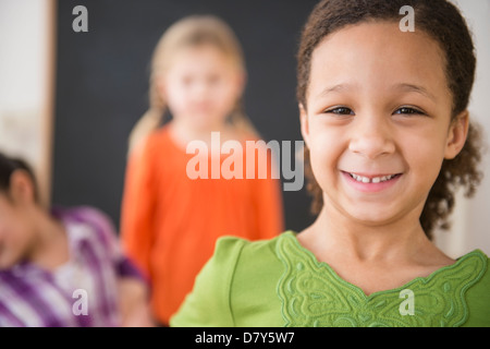 Nahaufnahme eines Mädchens lächelndes Gesicht Stockfoto