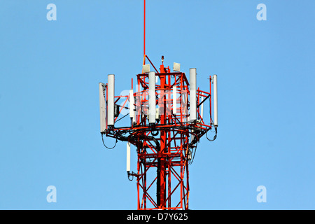 Antennen-Array Telefon signal servieren. Stockfoto