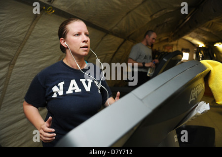 PRT Farah Sailor läuft in Afghanistan. Stockfoto