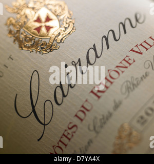 Cairanne Côtes du Rhône Dörfer Wein-Flaschen-Etikett Stockfoto