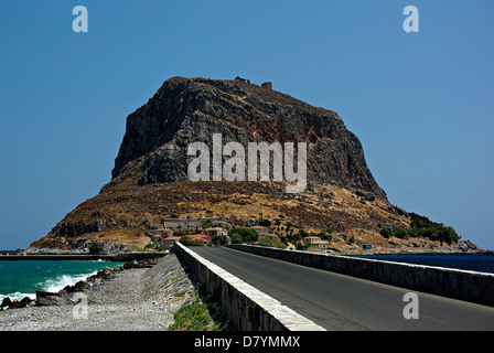 Monemvasia ist eine mächtige mittelalterliche Festungsstadt in Griechenland befindet sich auf einer kleinen Halbinsel vor der Ostküste des Peloponnes. Stockfoto