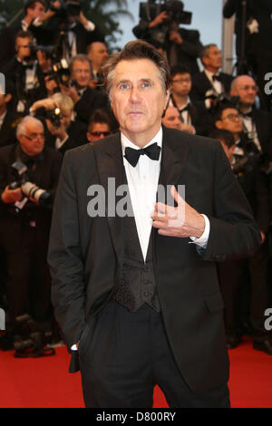 Cannes, Frankreich, besucht am 15 Mai 2013.Musician Bryan Ferry die Premiere von "The Great Gatsby" bei den 66. Internationalen Filmfestspielen im Palais des Festivals in Cannes, Frankreich, am 15. Mai 2013. Foto: Hubert Boesl/DPA/Alamy Live-Nachrichten Stockfoto