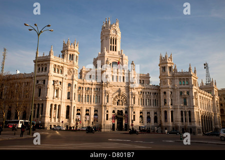 das ehemalige Postamt Palacio de Comunicaciones oder Palacio de Cibeles am Plaza de Cibeles in Madrid, Spanien, Europa Stockfoto