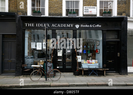 Idler Academy Buchladen und Café auf Westbourne Park Road, Notting Hill, London, UK Stockfoto