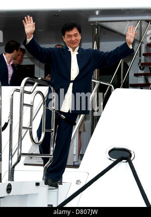 JACKIE CHAN SKIPTRACE. PHOTOCALL. CANNES FILM FESTIVAL 2013 CANNES Frankreich 16 Mai 2013 Stockfoto