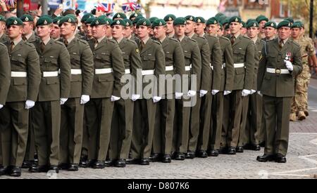 TAUNTON, SOMERSET, GROßBRITANNIEN - 16 MAI 2013 - ROYAL MARINES AUS 40 COMMANDO HOME COMING PARADE – VOR KURZEM AUS AFGHANISTAN ZURÜCK. Bildnachweis: JASON BRYANT/Alamy Live-Nachrichten Stockfoto