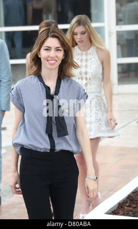 Cannes, Frankreich. 16. Mai 2013. US-Regisseur Sofia Coppola stellt während der Fototermin für "The Bling Ring" bei der 66. jährlichen Cannes Film-Festival in Cannes, Frankreich, 16. Mai 2013. Der Film wird präsentiert in Un Certain Regard "Abschnitt des Festivals, das von 15 bis 26 Mai läuft. Foto: Hubert Boesl/Dpa/Alamy Live News Stockfoto