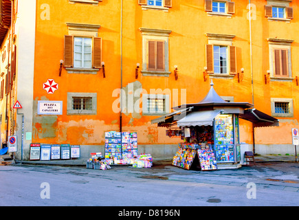 Am frühen Morgen auf der Piazza Dei Cavalieri (Ritter Platz) in Pisa, Toskana, Italien Stockfoto