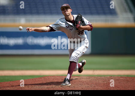 16. Mai 2013 - Omaha, Nebraska, Vereinigte Staaten von Amerika - 16. Mai 2013: Missouri State University Entlastung Krug Erik Shannahan #36 in Aktion während einer NCAA Baseball-Spiel zwischen Missouri State Bären und Creighton Universität Bluejays im TD Ameritrade Park in Omaha, ne... Creighton besiegte Missouri State 4-3.Michael Spomer/Cal Sport Media Stockfoto