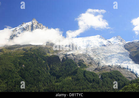 Aiguille du Midi (3842 m) und Glacier des Bossons, Chamonix, Mont Blanc-Massivs, Frankreich Stockfoto